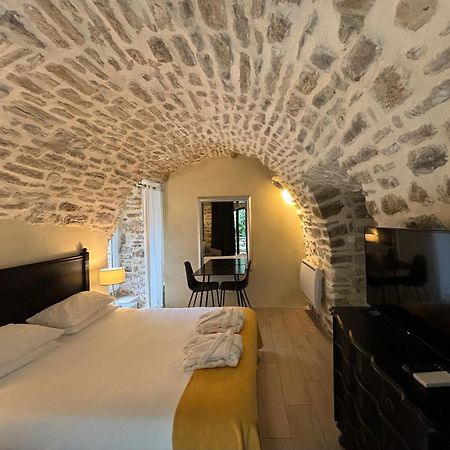 La Maison Des Vendangeurs - Table D'Hotes Le Soir Du Jeudi Au Dimanche- Jacuzzi - Balneo Spa - Acces Piscine Pour Toutes Les Chambres Sauf Studio Coquet- Piscine De Mai A Mi-Octobre Martignargues ภายนอก รูปภาพ