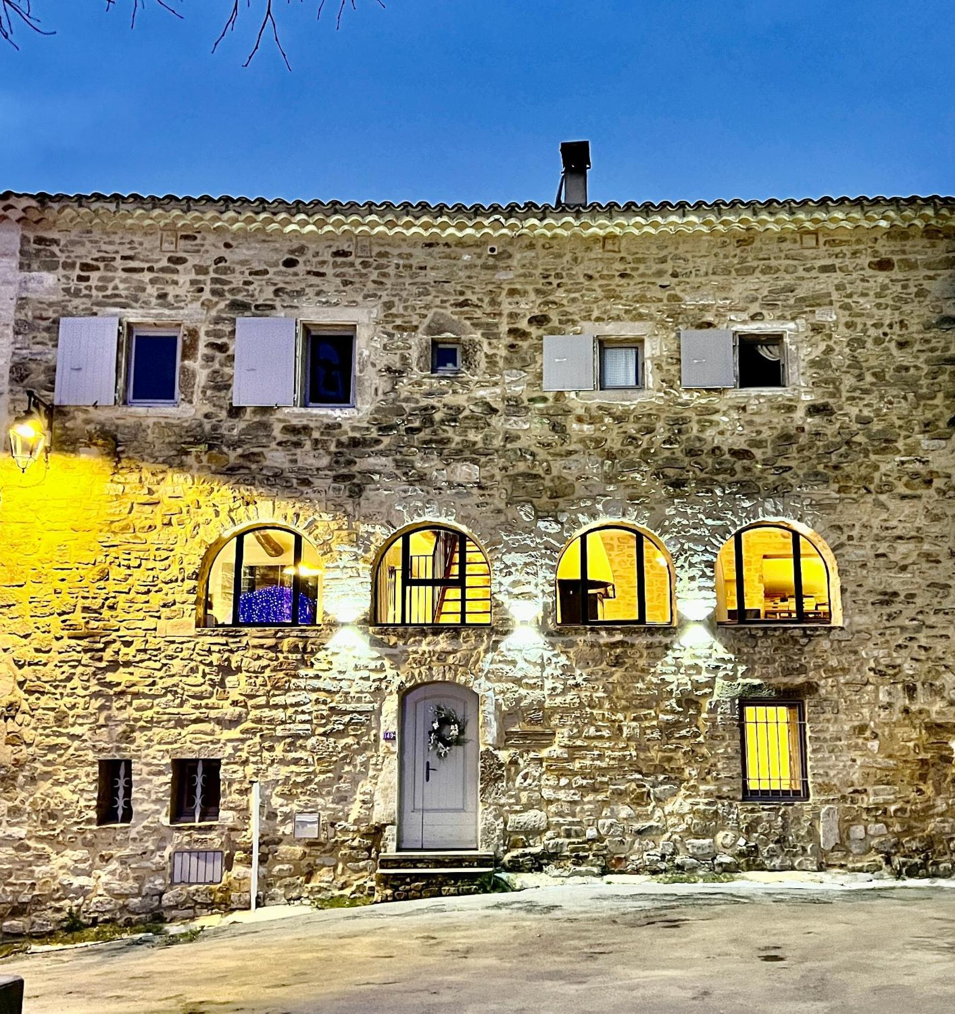 La Maison Des Vendangeurs - Table D'Hotes Le Soir Du Jeudi Au Dimanche- Jacuzzi - Balneo Spa - Acces Piscine Pour Toutes Les Chambres Sauf Studio Coquet- Piscine De Mai A Mi-Octobre Martignargues ภายนอก รูปภาพ
