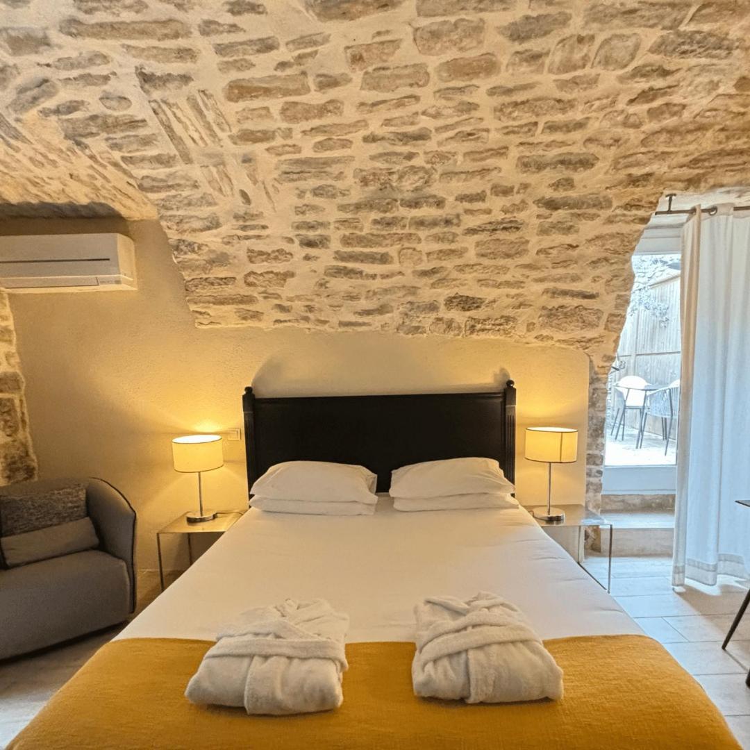 La Maison Des Vendangeurs - Table D'Hotes Le Soir Du Jeudi Au Dimanche- Jacuzzi - Balneo Spa - Acces Piscine Pour Toutes Les Chambres Sauf Studio Coquet- Piscine De Mai A Mi-Octobre Martignargues ภายนอก รูปภาพ